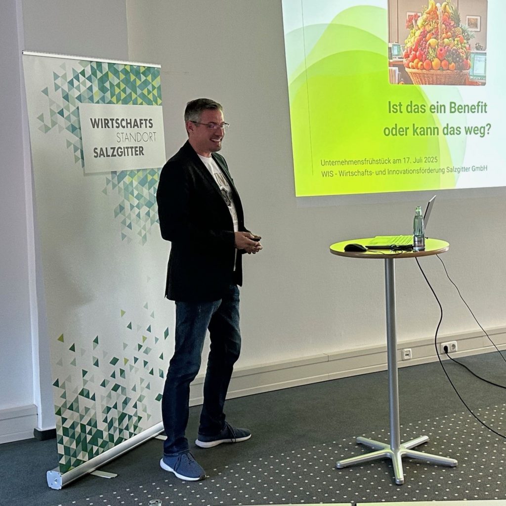 Peter Hoffmann beim Vortrag der WIS Salzgitter zum Thema Benefits
